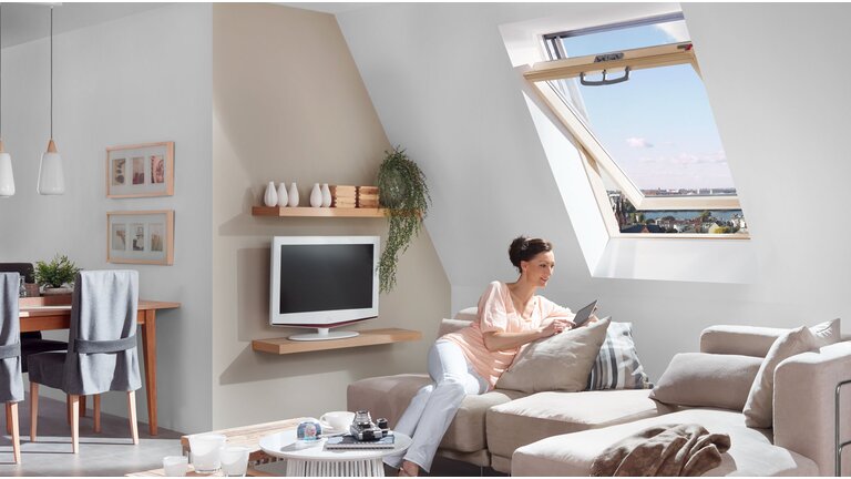 Roto Q4 Schwingfenster Hauptbild